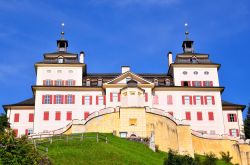 Castel Wolfsthurn conosciuto anche come Castel Mareta in Val di Racines, una secondaria della Valle Isarco