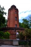 Lo Château d’eau, antico acquedotto della città di Tolosa (Toulouse) è stato trasformato nel 1974 in una galleria per esposizioni fotografiche.