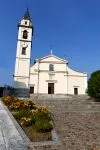 Chiesa a Cadrezzate in Lombardia, cittadina sul Lago di Monate