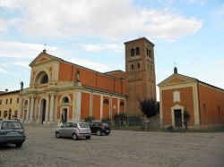 La Chiesa dei SS. Pietro e Paolo e l'oratorio della Visitazione a San Pietro in Casale di Bologna - © Threecharlie -  CC BY-SA 4.0, Wikipedia