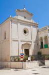 Chiesa di San Nicola a Fasano, Puglia. A volerne l'edificazione nel 1596 fu il nobile Donato Antonio Paternò che donò 700 ducati per la realizzazione di questo progetto.



 ...