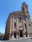 Chiesa San Marco, Osimo: c. XIV, trasformata nel sec. XVII - XVIII, all'interno una Pala del Guercino