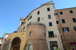 Una fotografia del Comune di Foiano della Chiana, il villaggio collinare vicino ad Arezzo in Toscana