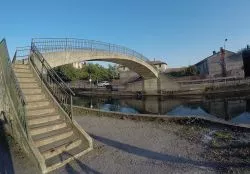 Corsico, lombardia: via Alzaia Trieste sul Naviglio Grande - © Andrea Albini, CC BY-SA 3.0, Wikipedia