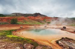 Percorso del Circolo d'Oro, Islanda. Comprende alcune delle tappe da non perdere assolutamente in Islanda: Pingvellir, parco nazionale dal 1928; Gullfoss, conosciuta come la cascata d'oro; ...