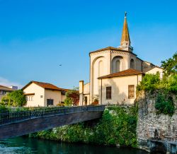 Il duomo di Sacile, Friuli Venezia Giulia. Dedicato a San Nicolò, venne fatto erigere alla fine del XV° secolo sul luogo di una primitiva costruzione. Al suo interno si trovano affreschi, ...