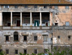 Un edificio storico di Bagnaia, il borgo della Tuscia in provincia di Viterbo.