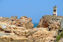 Faro isola di Brehat , il piccolo arcipelago della Bretagna in Francia