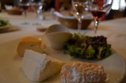 Formaggi al ristorante Napoleon sulla strada verso Bocognano, Ajaccio
