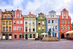 Gli edifici rinascimentali della Piazza del Mercato di Poznan. E' sicuramente una delle piazze più eleganti della Polonia, che ci testimonia il glorioso passato di questa città ...