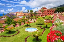 I giardini botanici in fiore a  La Orotava  di Tenerife, Isole Canarie