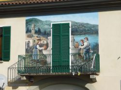 I murales di pogno sul lago d'Orta in Piemonte