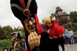 Iago e Jafar, i "cattivi" di Aladdin a Disneyland Paris - © news.disneylandparis.com