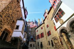 Il borgo antico di Wierschem e il Castello di Eltz in Germania