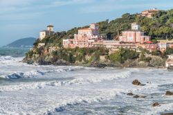 Il borgo di Castiglioncello sulla Costa degli Etruschi in Toscana.