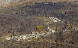Il borgo di Ostana in Piemonte