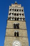 Il campanile della Cattedrale di San Zeno a Pistoia, Toscana - La si intravede da quasi tutta Pistoia: la torre campanaria di San Zeno deve essere stata da sempre un prezioso punto di riferimento ...
