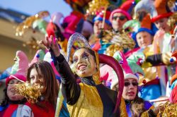 Il Carnevale di Ercolano all'ombra del Vesuvio in Campania - © Sara Corso / Shutterstock.com