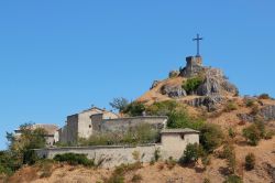 Il castello di Billi a Pennabilli, Emilia Romagna. Di questa antica fortezza rimangono oggi solo dei ruderi.

