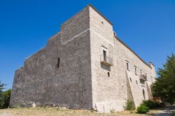 Il castello di Sant'Agata di Puglia, Italia. Roccaforte di controllo militare sulla vallata sottostante in epoca bizantina e longobarda, nella seconda metà del mille passò ...