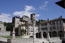 Il centro di Feltre gli edifici eleganti di piazza Maggiore