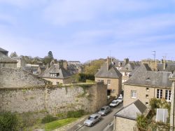 Il centro storico di Avranches sulla costa della Bassa Normandia in Francia