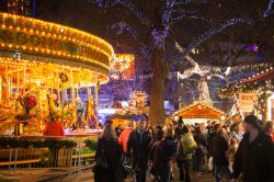 Il Christmas Park di Leicester square a Londra, uno dei luoghi caratteristici del Natale londinese - © IR Stone / Shutterstock.com