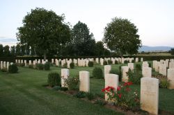 La visita al cimitero militare inglese di Foiano della Chiana in Toscana