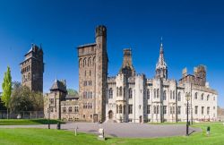 Il complesso del Castello di Cardiff  nel cuore della capitale del Galles