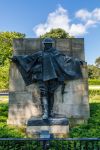 Il "Driver and Wipers Memorial" a Melbourne, Australia: si trova vicino al tempio della Rimembranza e commemora migliaia di australiani che persero la vita nei combattimenti di Ypres ...