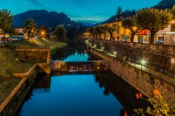 Il fiume Senio a Palazzuolo by night, Toscana - © GoneWithTheWind / Shutterstock.com