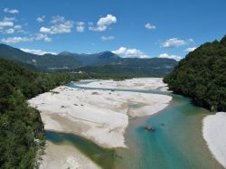 Il fiume Tagliamento non lontano da Spilimbergo in Friuli