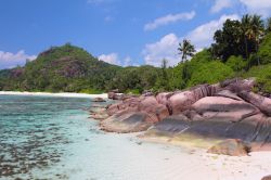 Il golfo di Baie Lazare, e la bella spiaggia dell'isola di Mahe, Seychelles