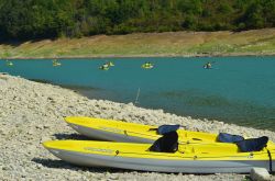 Il lago artificiale di Prignano Cilento, creato con lo sbarramento del fiume Alento in Campania