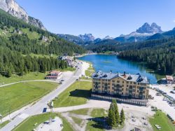 Il Lago di Misurina nelle Dolomiti del Veneto