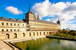 Il Monastero Reale di San Lorenzo El Escorial, non lontano da Madrid in Spagna