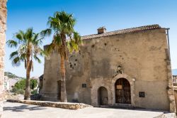 Il museo etnico di Bunol, Spagna: si trova nella piazza del castello - © Rafal Kubiak / Shutterstock.com