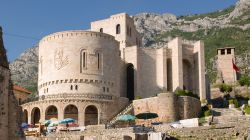 Il Museo Nazionale Skanderbeg al castello di Kruja, Albania.

