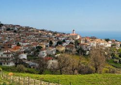 Il paese di Montegiordano sulla costa jonica della Calabria