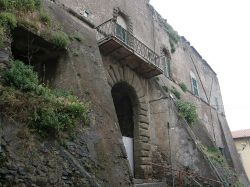 Il Palazzo Baronale di Colonna sui Castelli Romani nel Lazio - © Simone Ramella - CC BY 2.0, Wikipedia