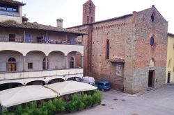 Il Palazzo Salviati e la Chiesa di San Lorenzo a San Giovanni Valdarno in Toscana