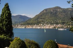 Il panorama da San Felice del Benaco sul Lago di Garda