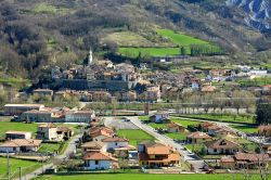 Il panorama del borgo medievale di Bagnaria in Lombardia - © Alessandro Vecchi - CC BY-SA 3.0, Wikipedia