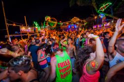 Il Party della Luna Piena a Koh Phangan in Thailandia - © Vasit Buasamui / Shutterstock.com