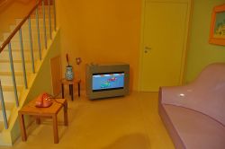 Il salotto nell'ingresso all'interno della Casa di Peppa Pig a Leolandia