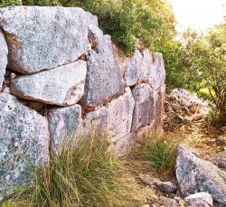 Il Sentiero delle Mura ciclopiche al Circeo