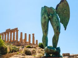 Il tempio di Hera Lacinia, noto anche come tempio di Giunone ad Agrigento - © vvoe / Shutterstock.com