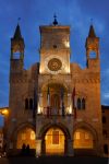 Il vecchio Municipio di Pordenone in Friuli Venezia Giulia - © Roberta Patat / Shutterstock.com