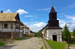 Il villaggio etnografico di Holloko in Ungheria. Si tratta di un sito Patrimonio dell'Umanità dell' UNESCO famoso per le sua case rurali tradizionali