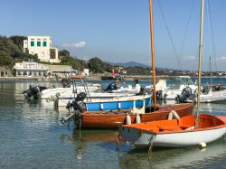 Imbarcazioni al porto di Castiglioncello, Livorno, Toscana - © GagliardiPhotography / Shutterstock.com